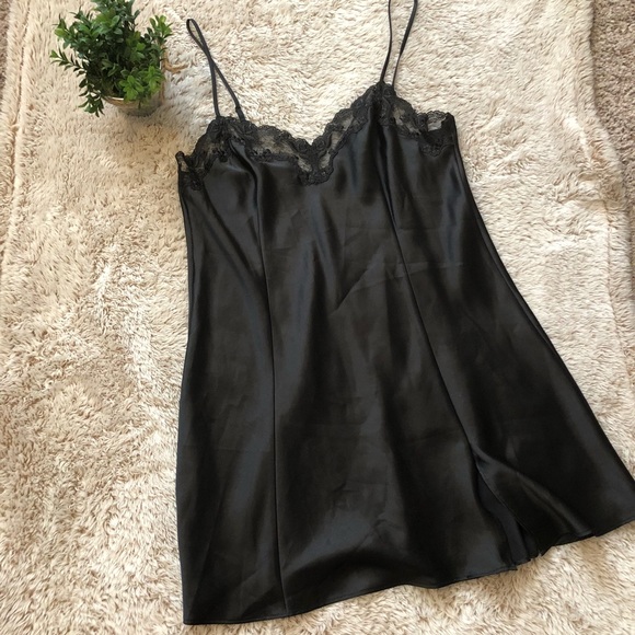 Victoria's Secret Other - NWOT Victoria’s Secret Black Lace Satin Slip M